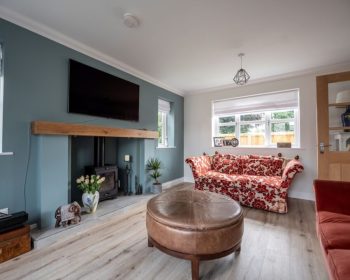 imgi_128_CB-Homes-August-2021-Interior-0084-1024x681.jpg.pagespeed.ce.ZPewEtoysv